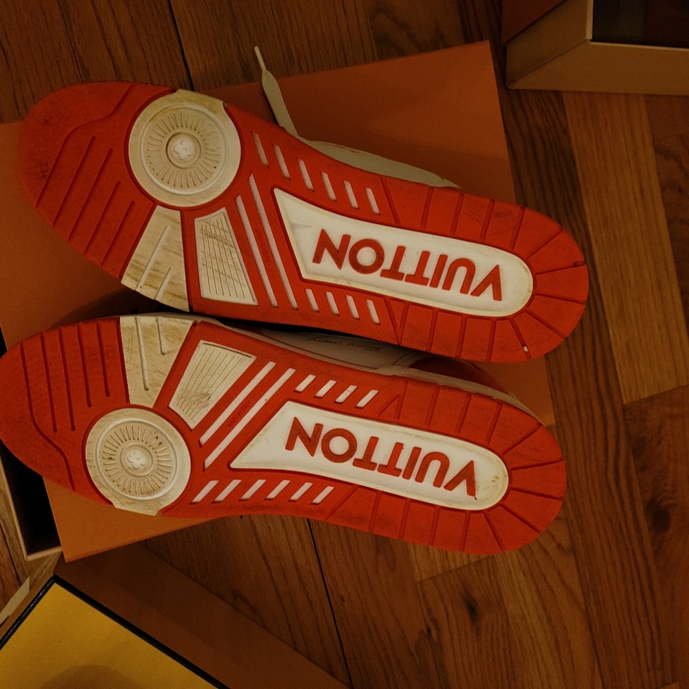 Authentic ORANGE Louis Vuitton Sneakers, Size:12